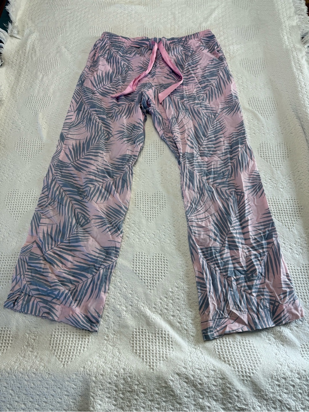 Victoria’s Secret Palm Tree Pajama Pants (L)